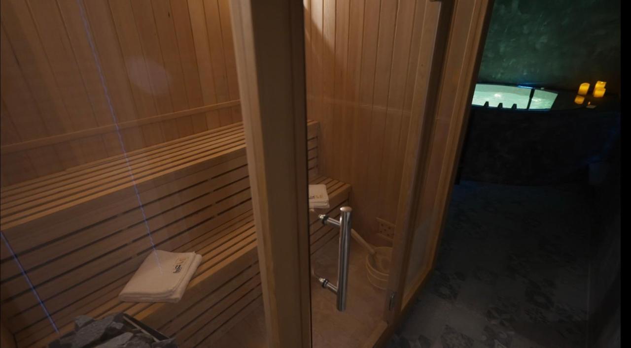 Les Suites M Wanze エクステリア 写真