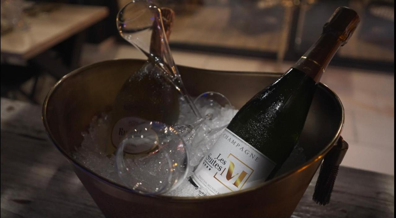 Les Suites M Wanze エクステリア 写真