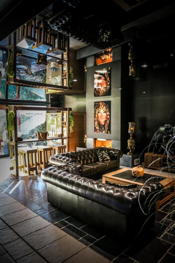 Les Suites M Wanze エクステリア 写真